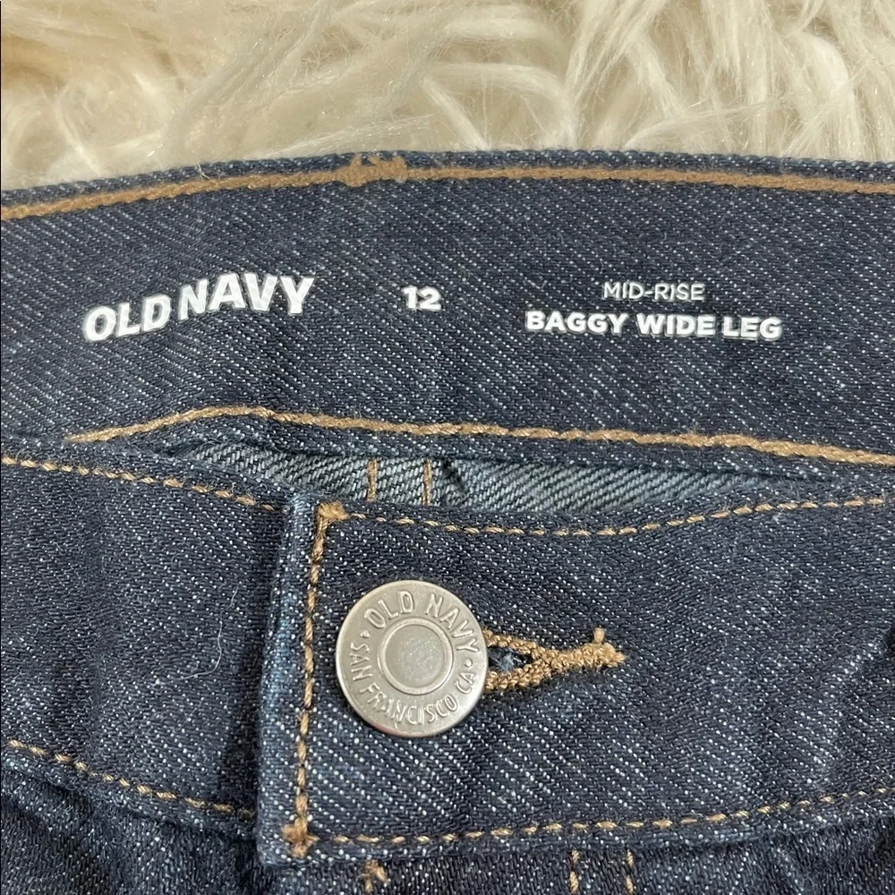 OLD NAVY Mid-Rise Baggy Jean Bermuda Shorts 9-inch inseam Size 12 NEW - Picture 7 of 15